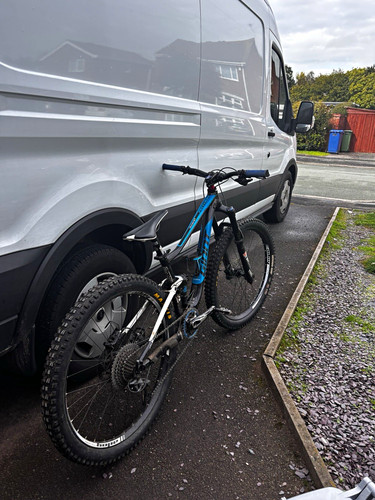 Giant full suspension mountain - full,