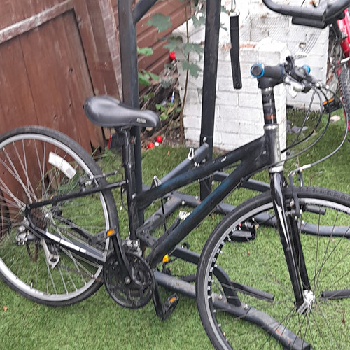 Giant hybrid bike 700c - bike, black