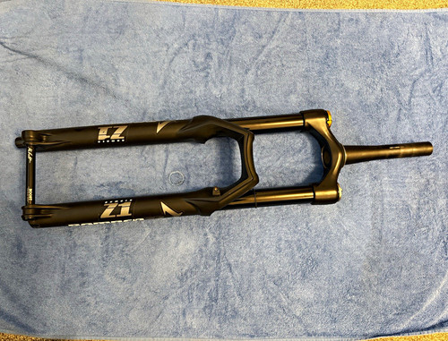 Marzocchi bomber 180 mm - z1,