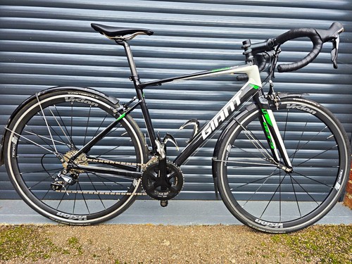 Giant defy road - defy, size